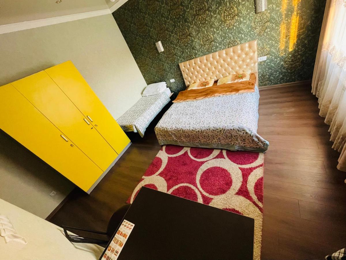 Sweet Home Hostel 비슈케크 외부 사진