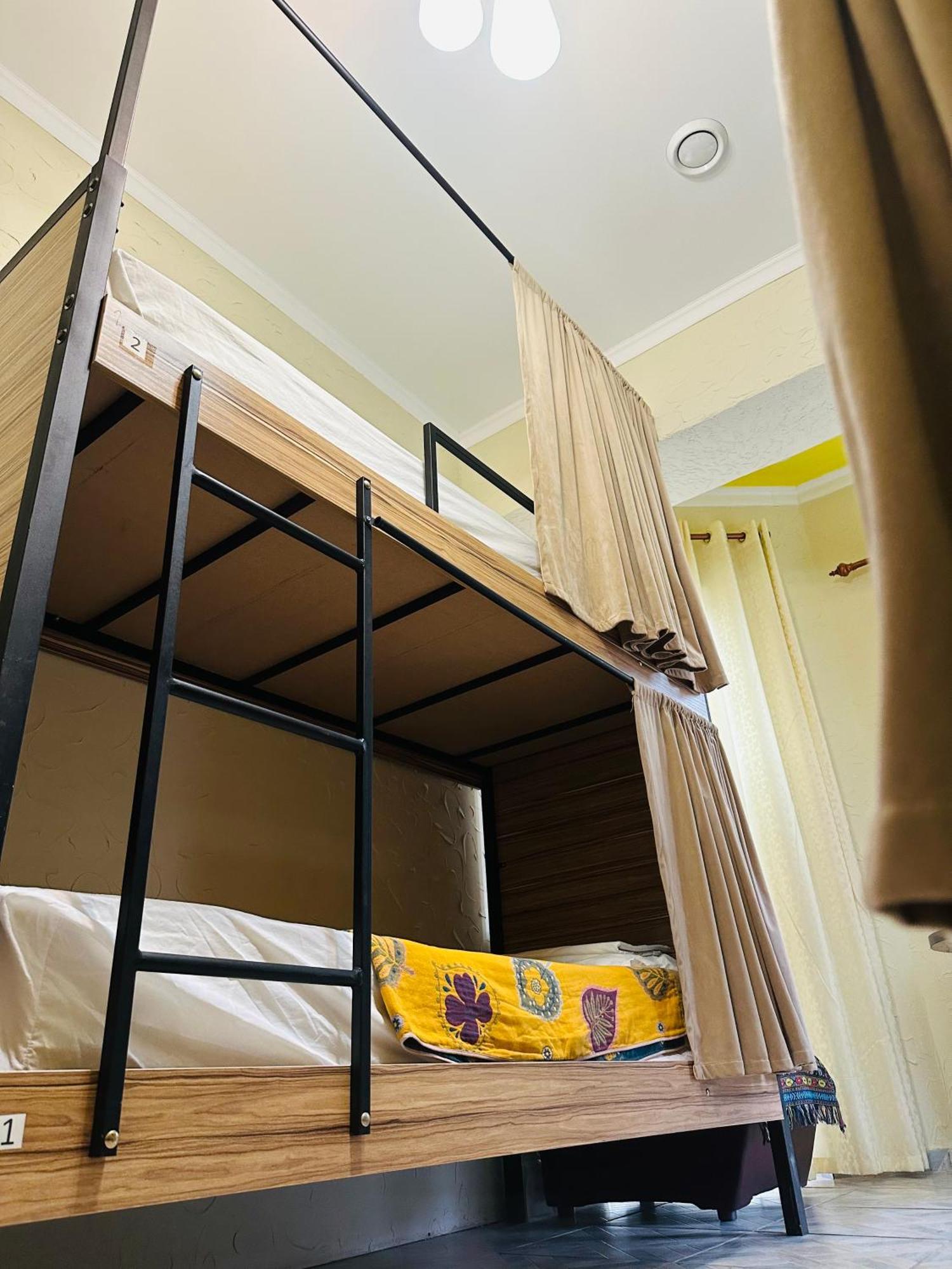Sweet Home Hostel 비슈케크 외부 사진